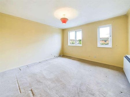 Telford Drive, Walton-on-thames, KT12 - Photo 3