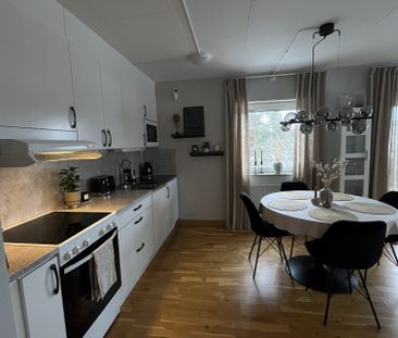 Valsta Gårdsväg, Märsta - Photo 4