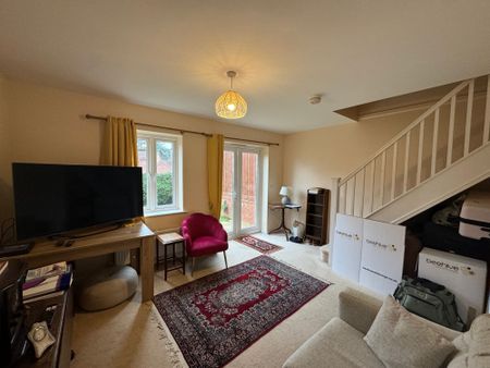 2 bed house to rent in Roys Place, Taunton, TA2 - Photo 2