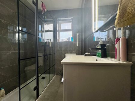 River Avenue, Hoddesdon - Photo 3