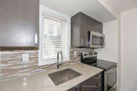 For Lease - 142 William Duncan Road Unit# 2, Toronto, Ontario - Photo 2