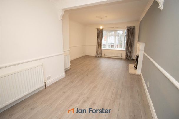 3 Bedroom House - Photo 1