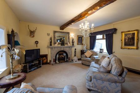 3 bedroom semi-detached house to rent - Photo 4