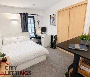 2 Bedroom Apartment - Photo 3