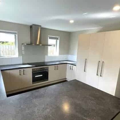 6 Bedrooms with Ensuite Bathrooms- Close to Uni - Photo 1