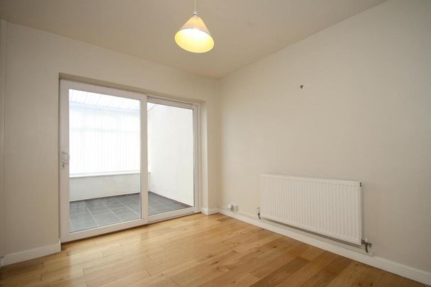 4 bedroom semi-detached house to rent - Photo 1