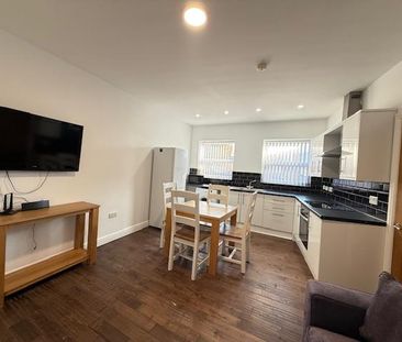 2 bedroom flat to rent - Photo 3