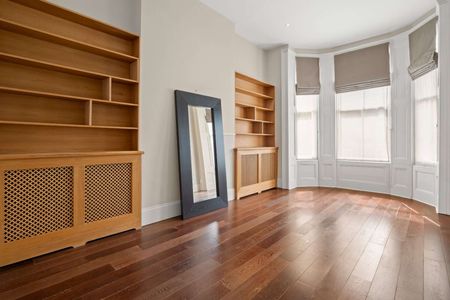 A spacious family house located close to Portobello Road and Westbourne Grove - Photo 3