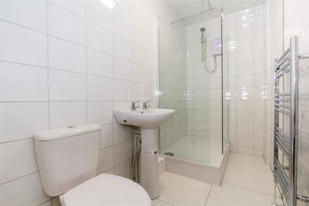 4 bedroom maisonette to rent - Photo 4