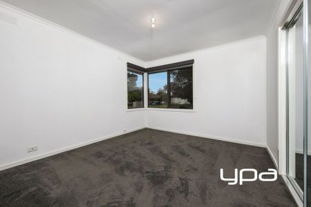 Quiet Court Living with Every Convenience at Your Doorstep - Photo 4