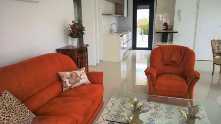 Apartamento de alquiler en Carrer Ciudad Real, 1, Los Arenales del Sol - Photo 3