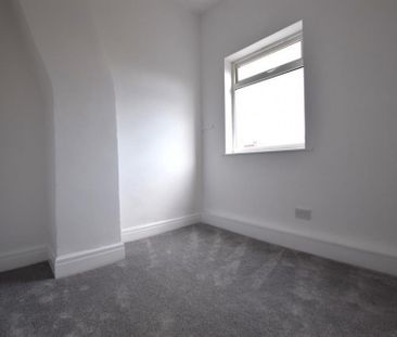 2 Bedroom Terraced To Let - Photo 3