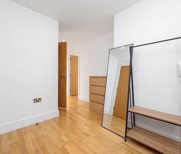 1 Bed Flat, Denison House, E14 - Photo 5