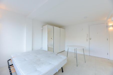 Studio to rent - Photo 4