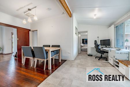 Character, Charm & Location! - Photo 3