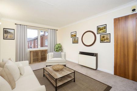 1 bedroom retirement property to rent - Photo 3