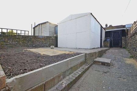 Rock Road, Sittingbourne, ME10 - Photo 3