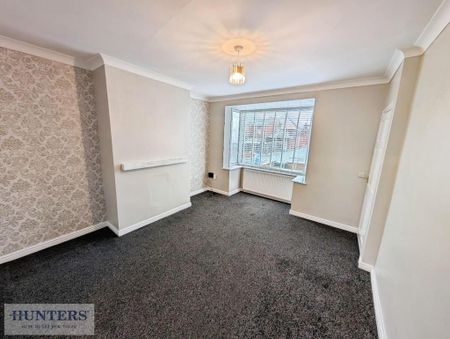 3 bedroom end of terrace house to rent - Photo 4