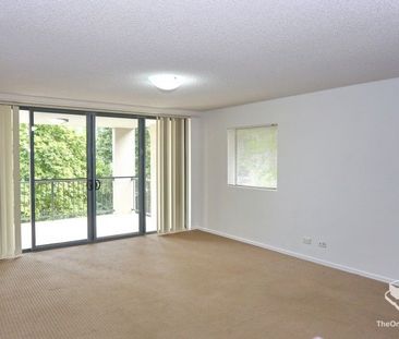 One bedroom apartment at heart of Toowong - Photo 4