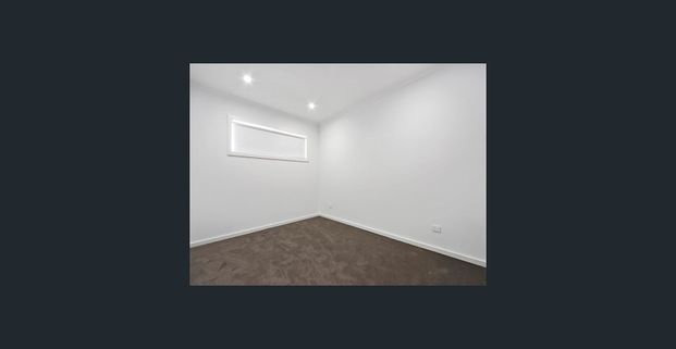 Contemporary Comfort in a Private Family Friendly Estate - Photo 1