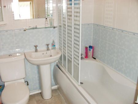 2 bedroom house to rent - Photo 3