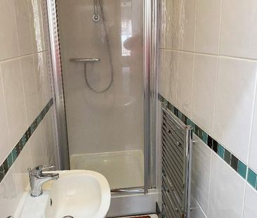 4 bedroom terraced house to rent - Photo 6