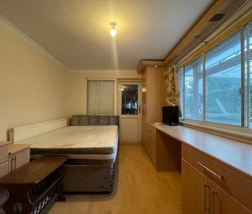 1 bedroom flat to rent - Photo 6