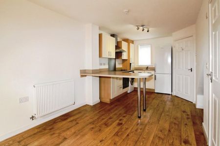 3 bedroom end of terrace house to rent - Photo 4