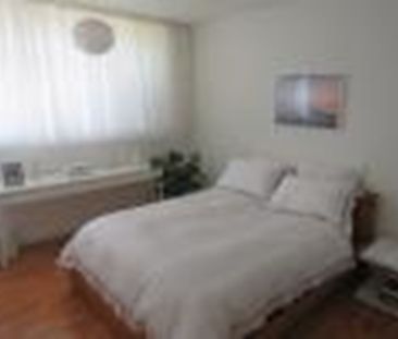 2 Bed Flat, Westover Road, BS9 - Photo 4
