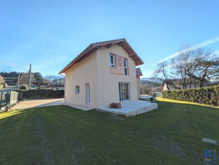 Location Maison 5 pièces 94m² HERBEYS 38320 - Photo 3