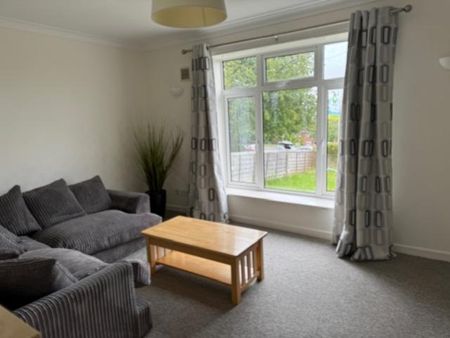 4 bedroom terraced house to rent - Photo 3