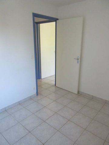 Location appartement t3 96 m² à Rignac (12390) - Photo 3