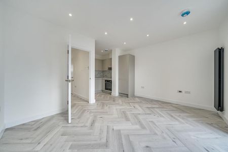 1 bedroom flat to rent - Photo 4