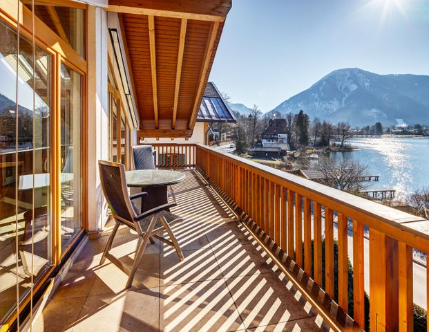 Apartment with stunning view of Tegernsee for rent - Photo 1