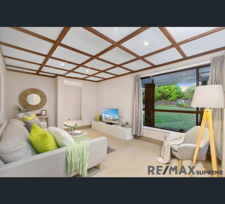 3 Narell Court, Sunnybank Hills, Qld 4109 - Photo 2