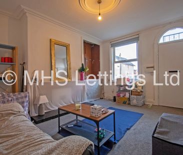 1 Bedroom Mid Terraced House for rent in Harold Street - Photo 2
