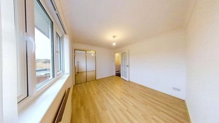 2 bedroom terraced house to rent - Photo 5