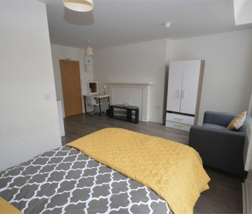 Studio to rent - Photo 5
