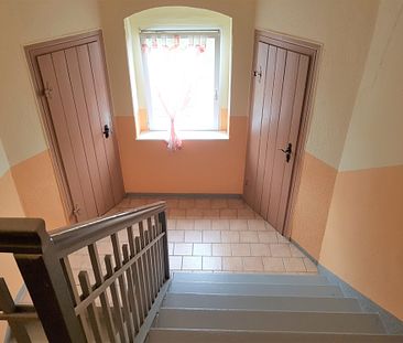***Süße 2-Raum-Wohnung in Lichtenau zur Miete - neues Laminat, Badewanne - alles dabei!*** - Photo 5