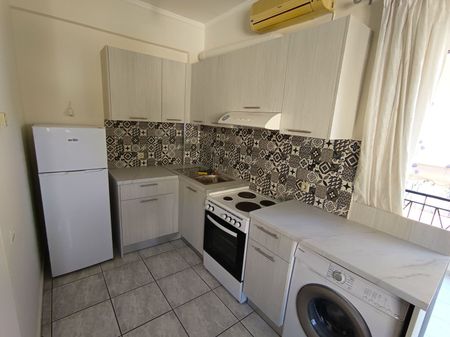 Studio/Γκαρσονιέρα για ενοικίαση Αμπελόκηποι (Πάτρα) - Φωτογραφία 2