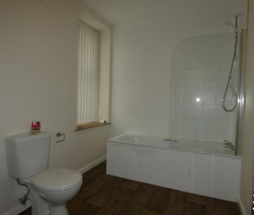 4 bedroom property to rent - Photo 2