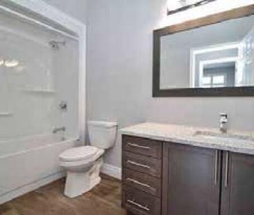 Spacious Modern Townhome in a Prime Orleans Location - Photo 5