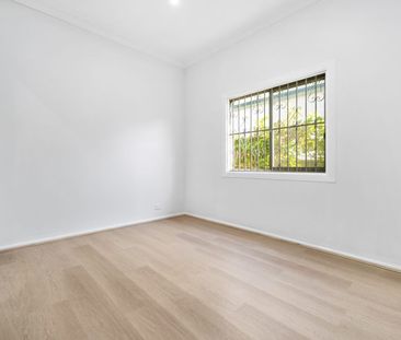 Charming 3-Bedroom Home in a Convenient Lidcombe Location - Photo 4