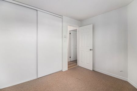 For Lease - 1099 Cadboro Road Unit# 301, Cyrville - Carson Grove - Pineview, Ontario - Photo 3