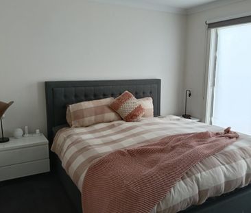 Neat 4 Bedroom Home In Court Location - Photo 1