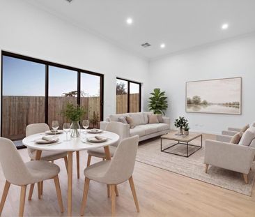 Brand New Three Bedroom Family Home in Prime Bayswater Location - Photo 4
