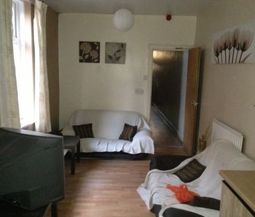 6/7 BED STUDENT HOUSE TO LET from £58 PW - 5 mins BCU - Photo 3