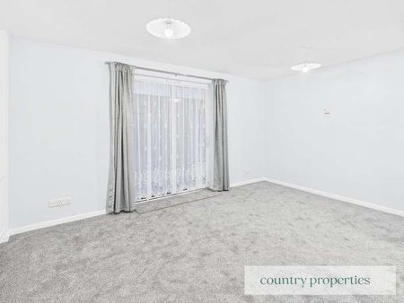 Ludwick Way, Welwyn Garden City, AL7 - Photo 2