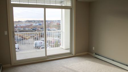 1 Bed + Den Condo For Rent In Auburn Bay W/ Undgr. Parking/ In Suite Laundry! - Photo 3