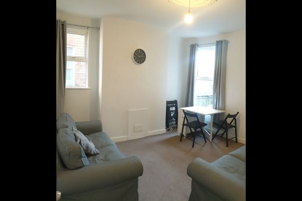 4 Bed Semi-Detached House, Melbourne Road, NG2 - Photo 1